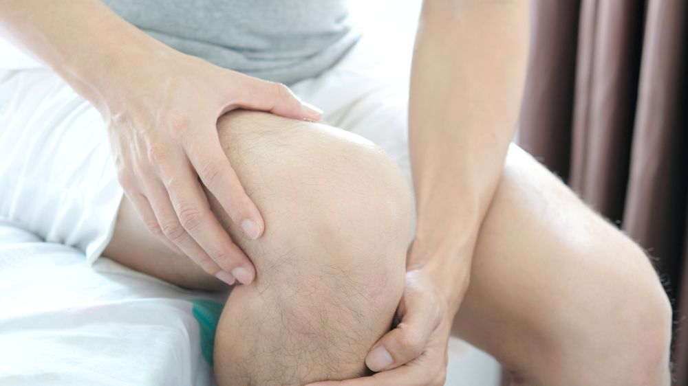 Nejčastější příčiny slabosti, brnění a bolesti nohou